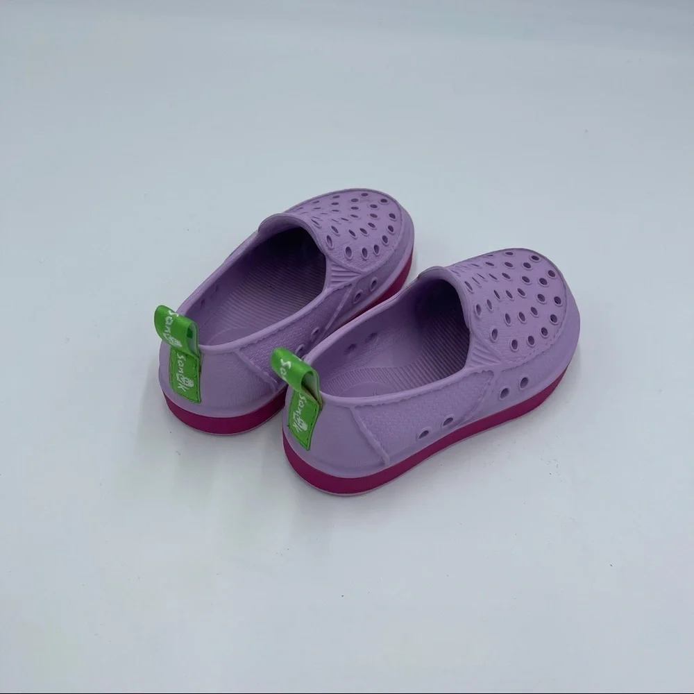 Sanuk Lil Walker in Lavender/Cactus Flower
